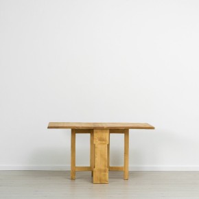 Table pliante en épicéa